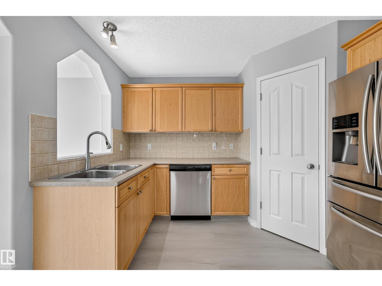 1103 117 ST SW - 14