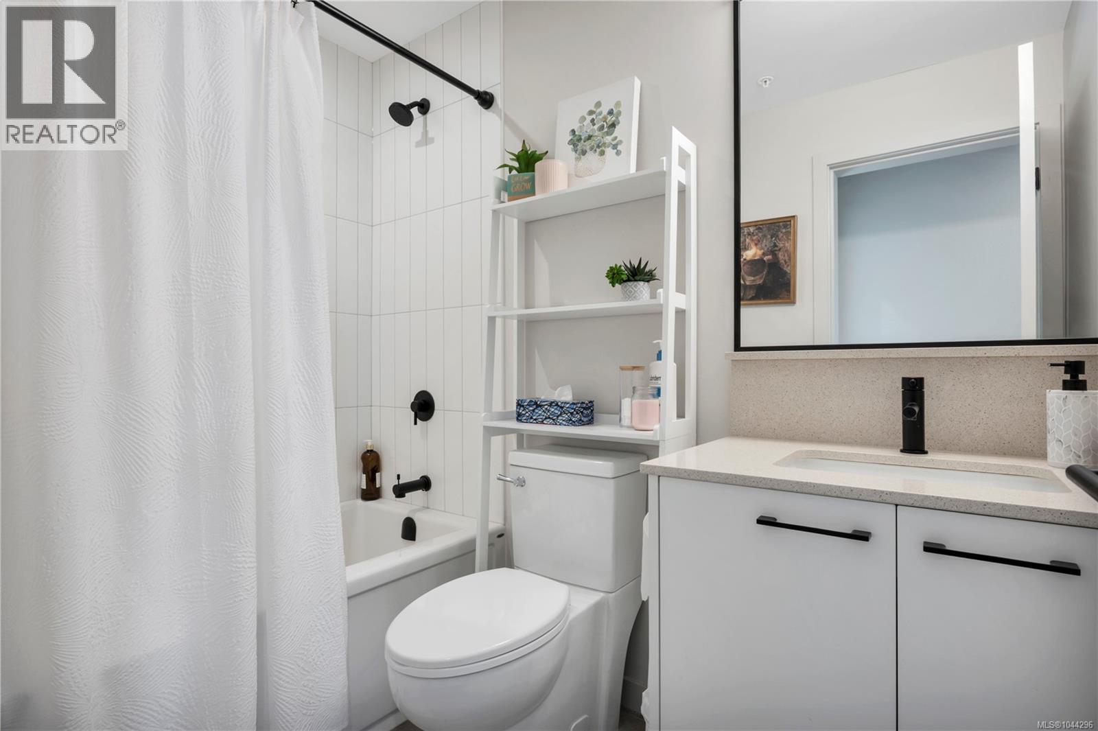 #301 947 Whirlaway Cres - Image 44