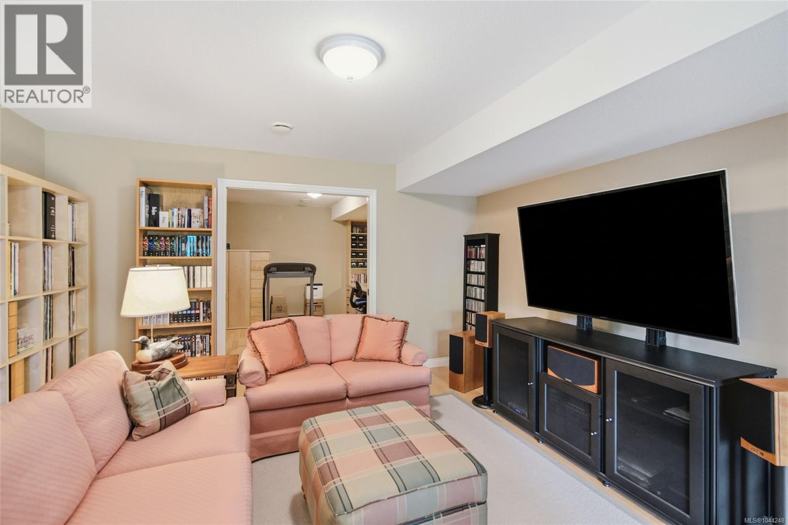 1387 Saturna Dr - 39