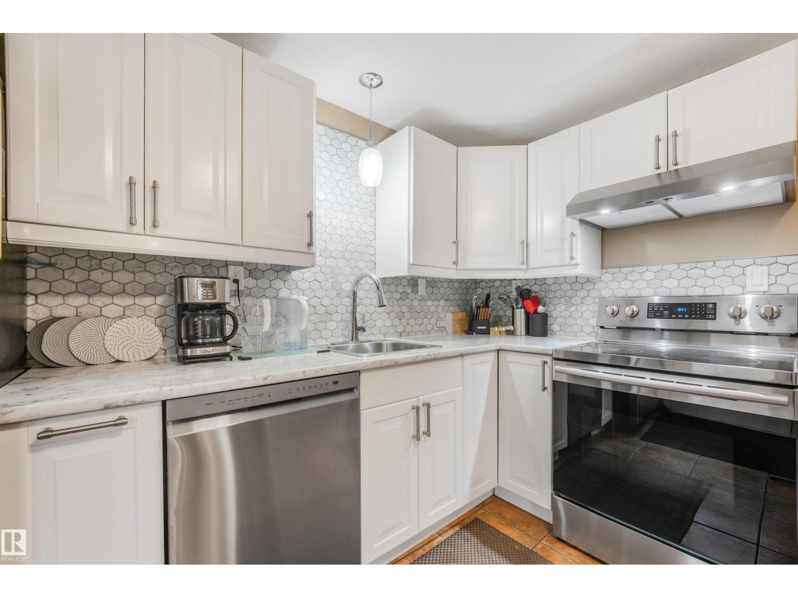 267 RIDGEWOOD TC - 13