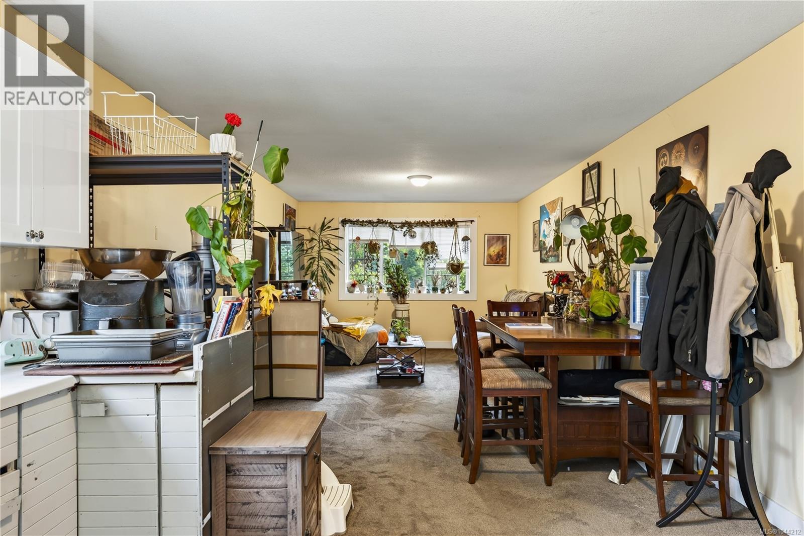 640 Railway Ave - 11