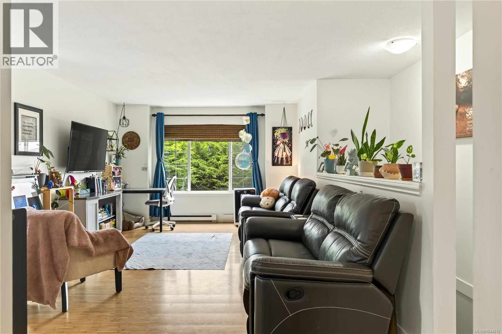 640 Railway Ave - 4