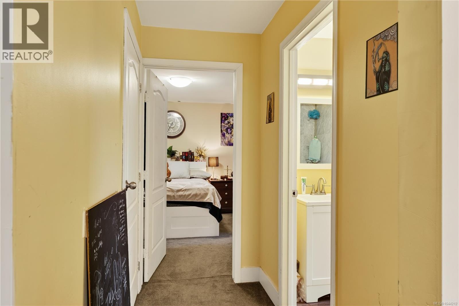 640 Railway Ave - 32