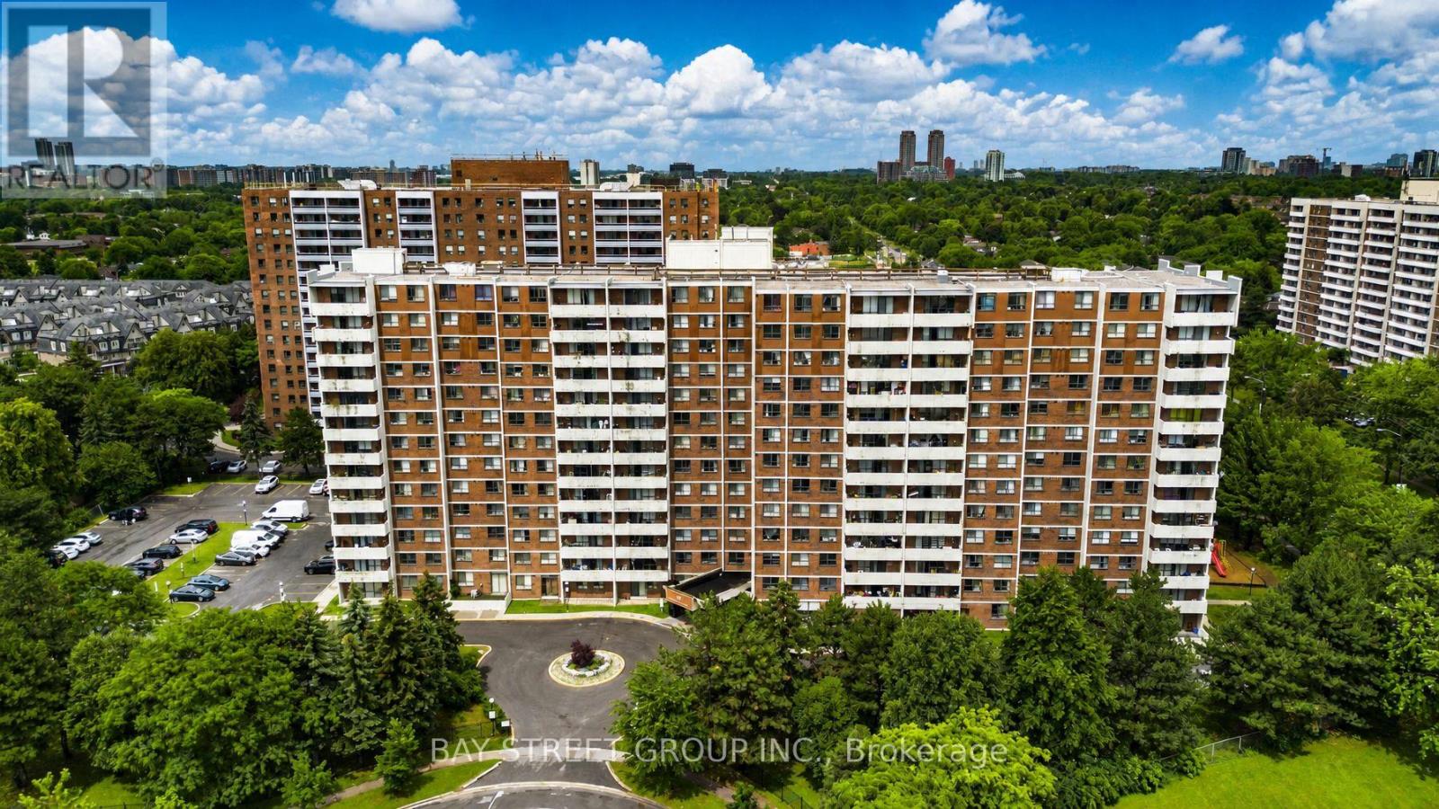 #1207 10 STONEHILL COURT - 2