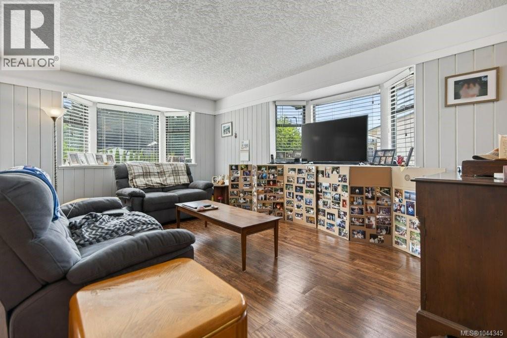 1005 26th St - 3