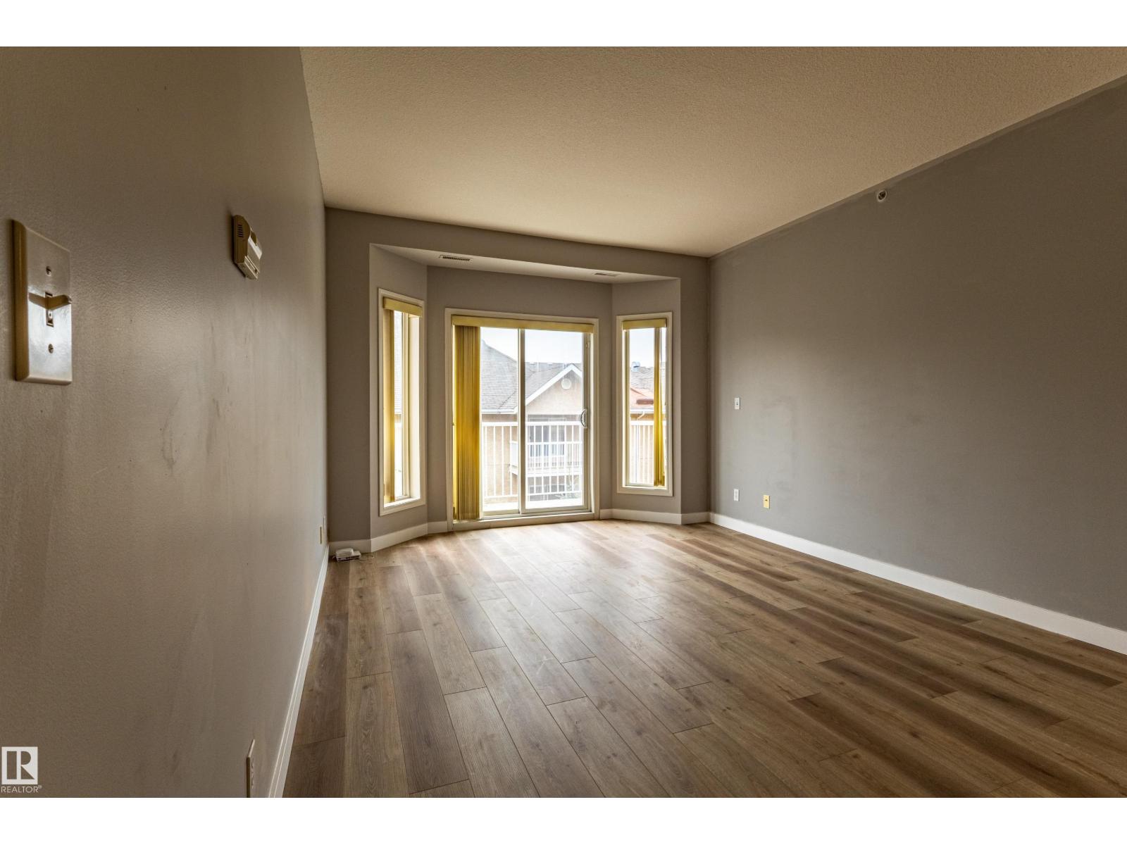 #412 4304 139 AV NW — photo 13 of 29