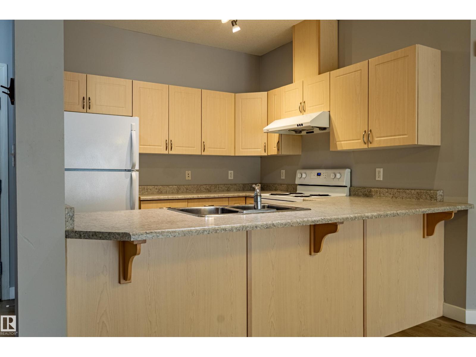 #412 4304 139 AV NW — photo 5 of 29