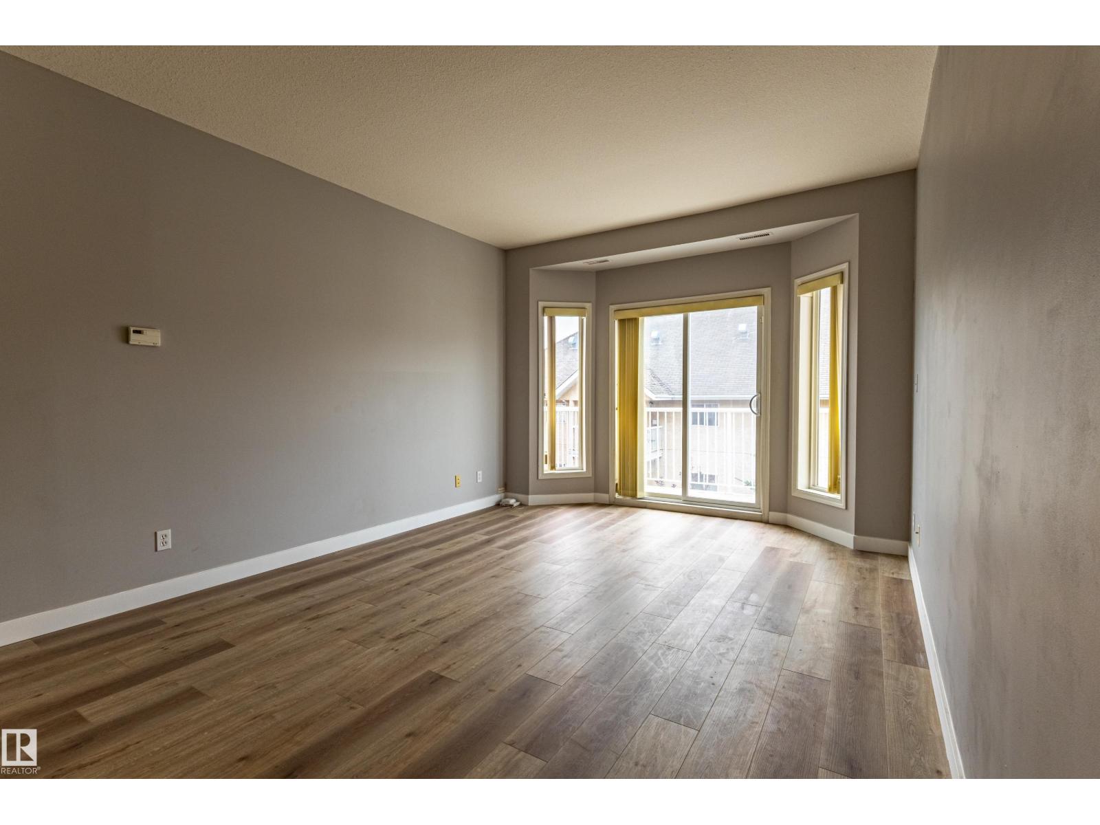 #412 4304 139 AV NW — photo 11 of 29