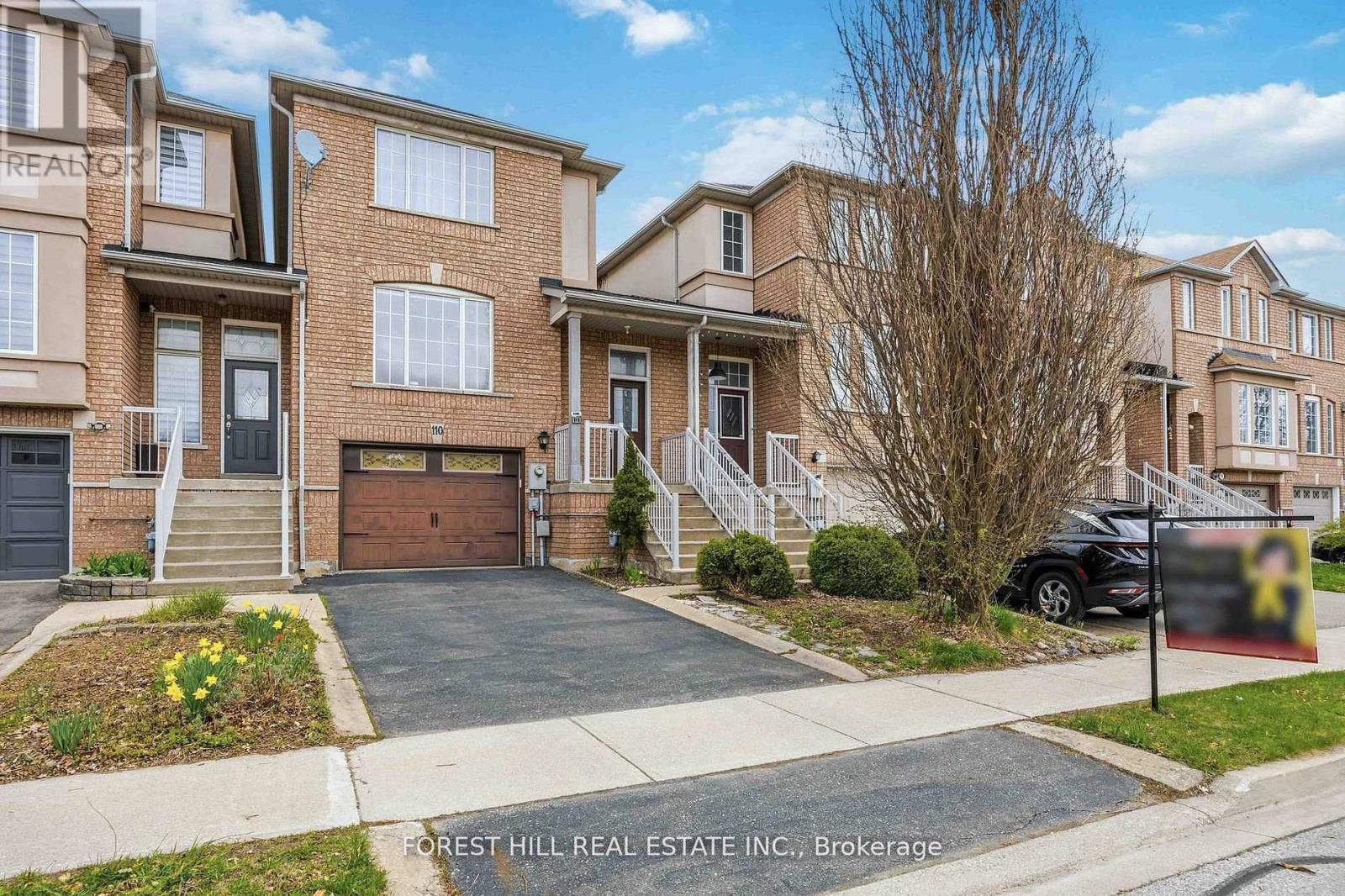 Photo of 110 Foxfield Crescent