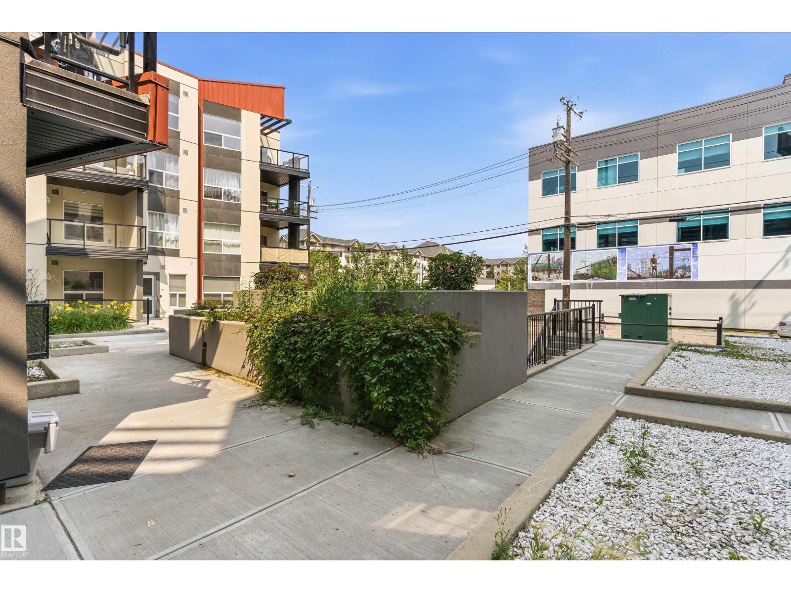 #109 10523 123 ST NW - 6