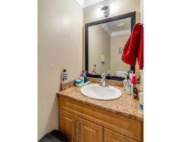 135 9463 Prince Charles Boulevard, Surrey, BC V3V7G1 Photo 34