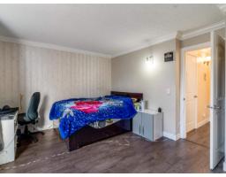 135 9463 Prince Charles Boulevard, Surrey, BC V3V7G1 Photo 32