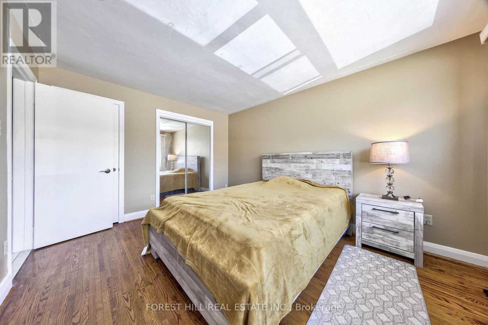2703 LAKE SHORE BOULEVARD W - 15