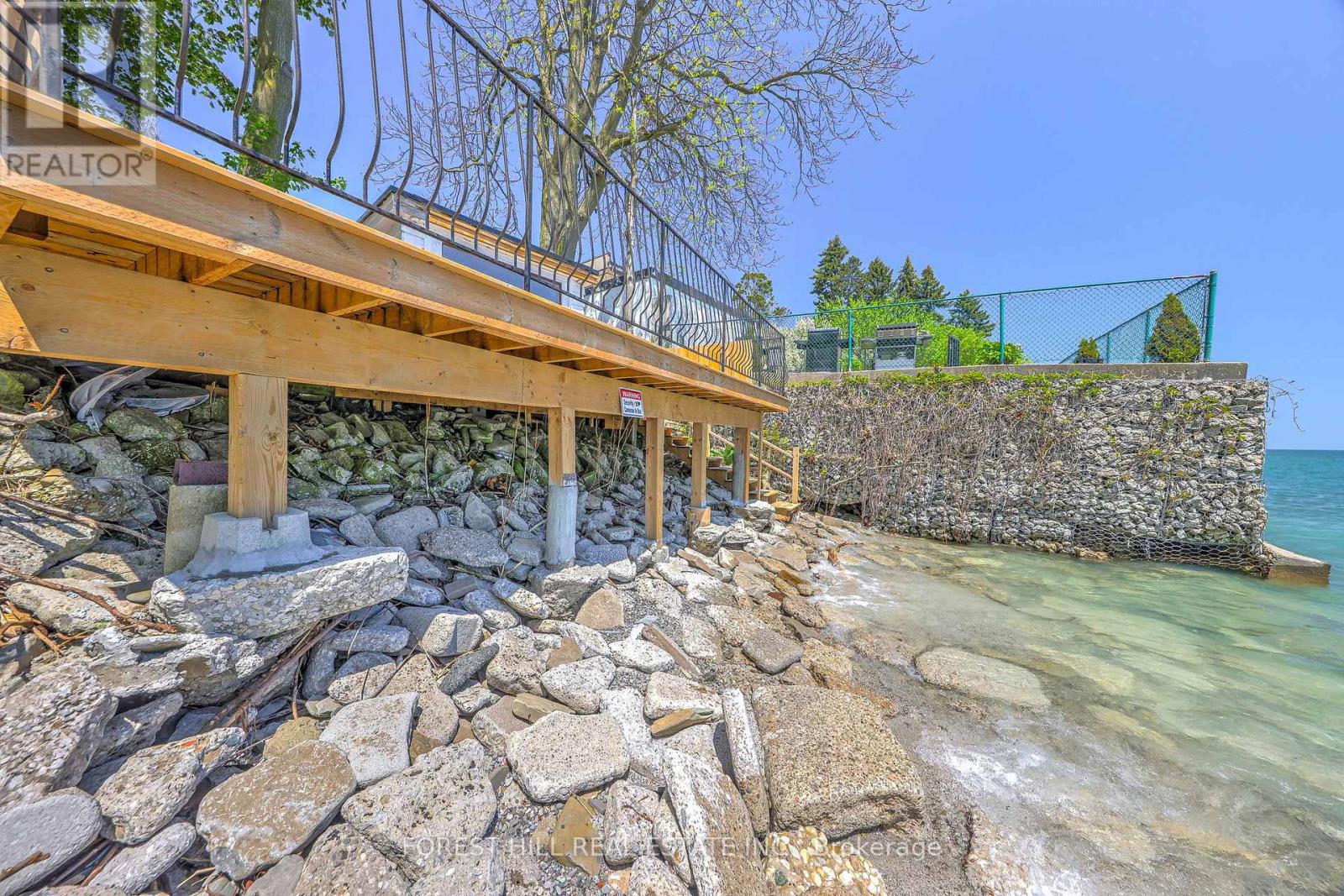 2703 LAKE SHORE BOULEVARD W - 39