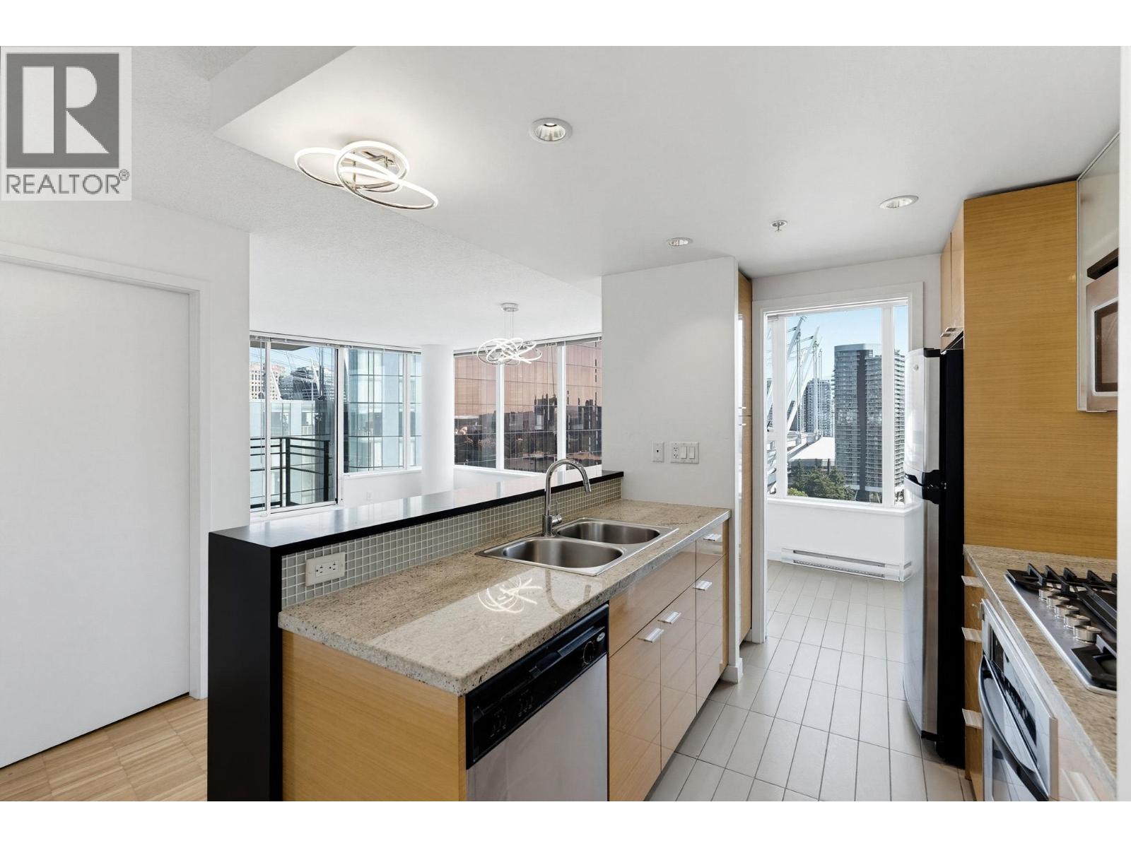 1 Bed, 1 Bath House for Sale in Vancouver – 2508 33 SMITHE STREET, Vancouver – MLS# R3150038 - Image 13