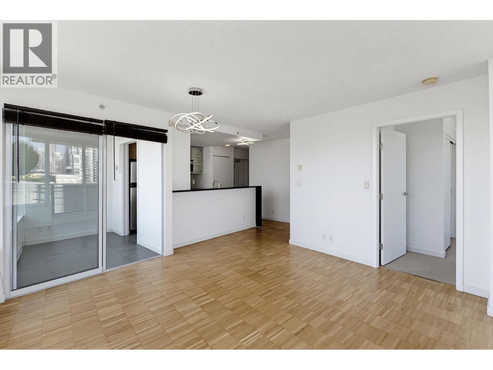 1 Bed, 1 Bath House for Sale in Vancouver – 2508 33 SMITHE STREET, Vancouver – MLS# R3150038 - Image 7