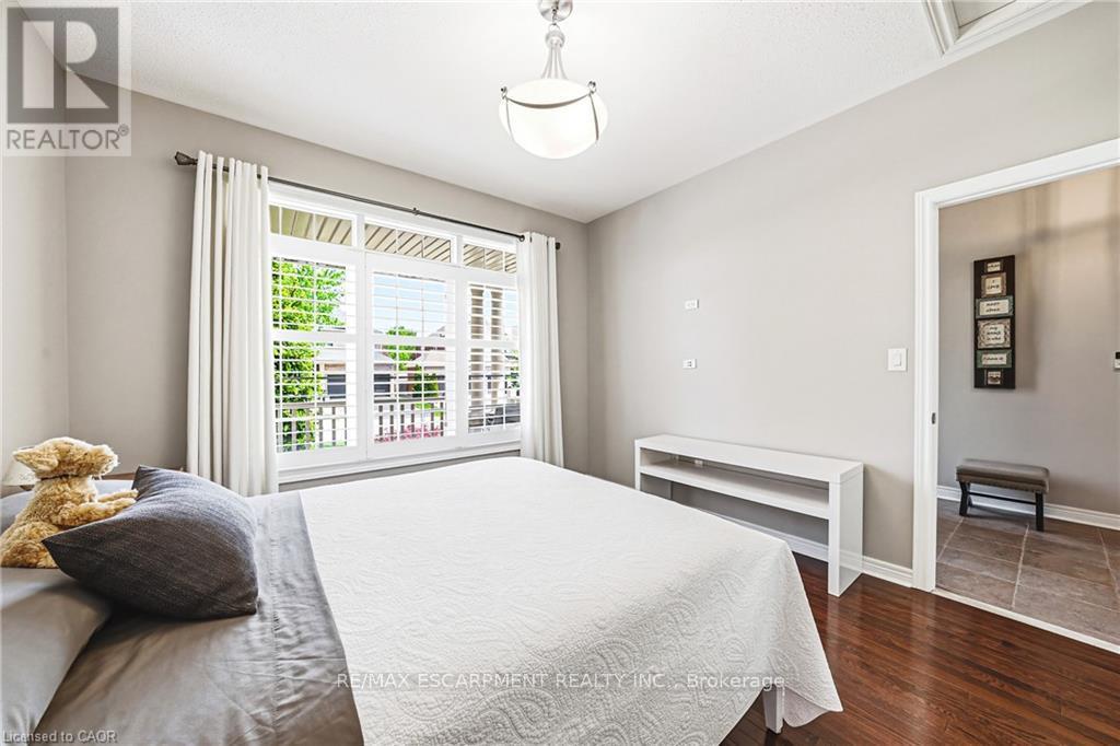 2178 BERWICK DRIVE - 24
