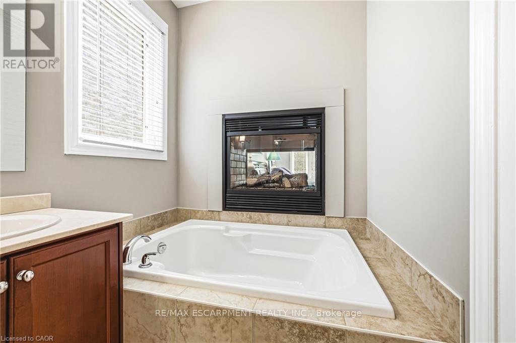 2178 BERWICK DRIVE - 21