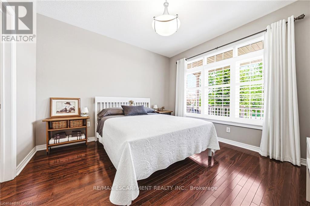 2178 BERWICK DRIVE - 23