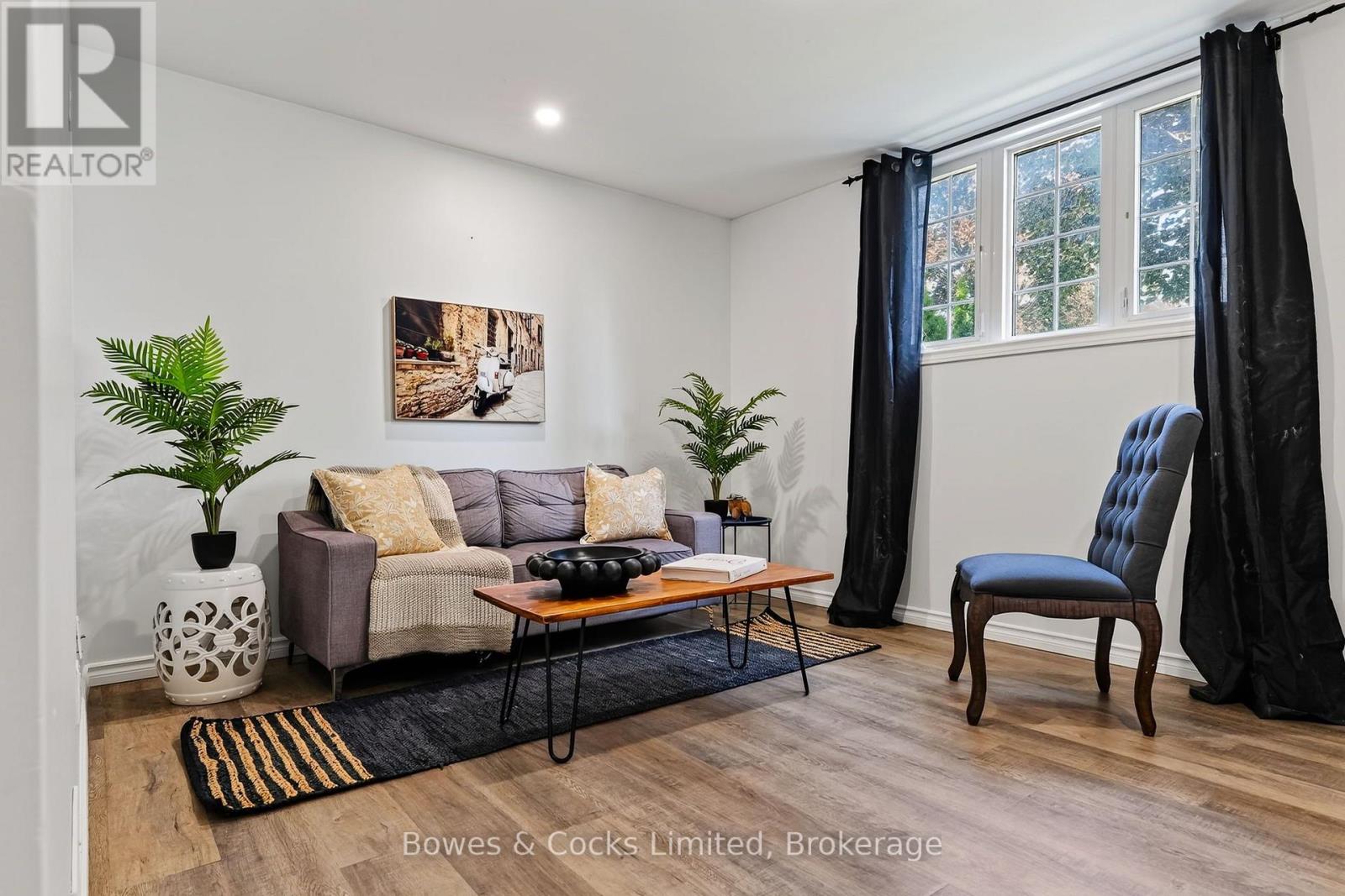 13 ROSEMARY DRIVE - 20