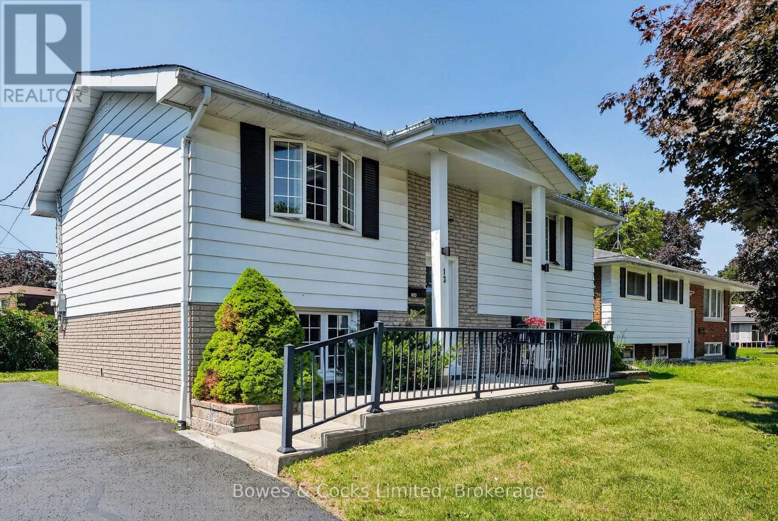 13 ROSEMARY DRIVE - 3