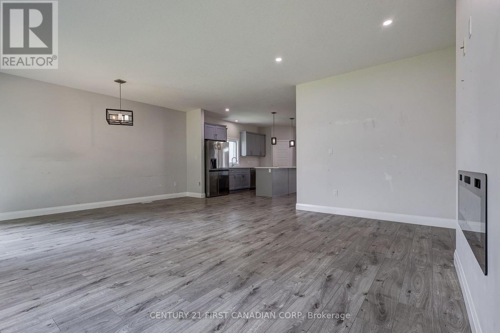 127 MARCONI COURT - Image 33
