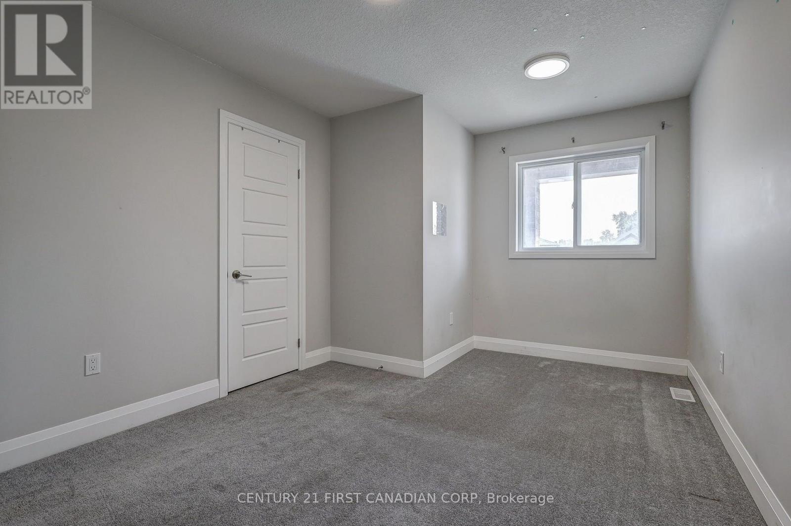 127 MARCONI COURT - Image 42