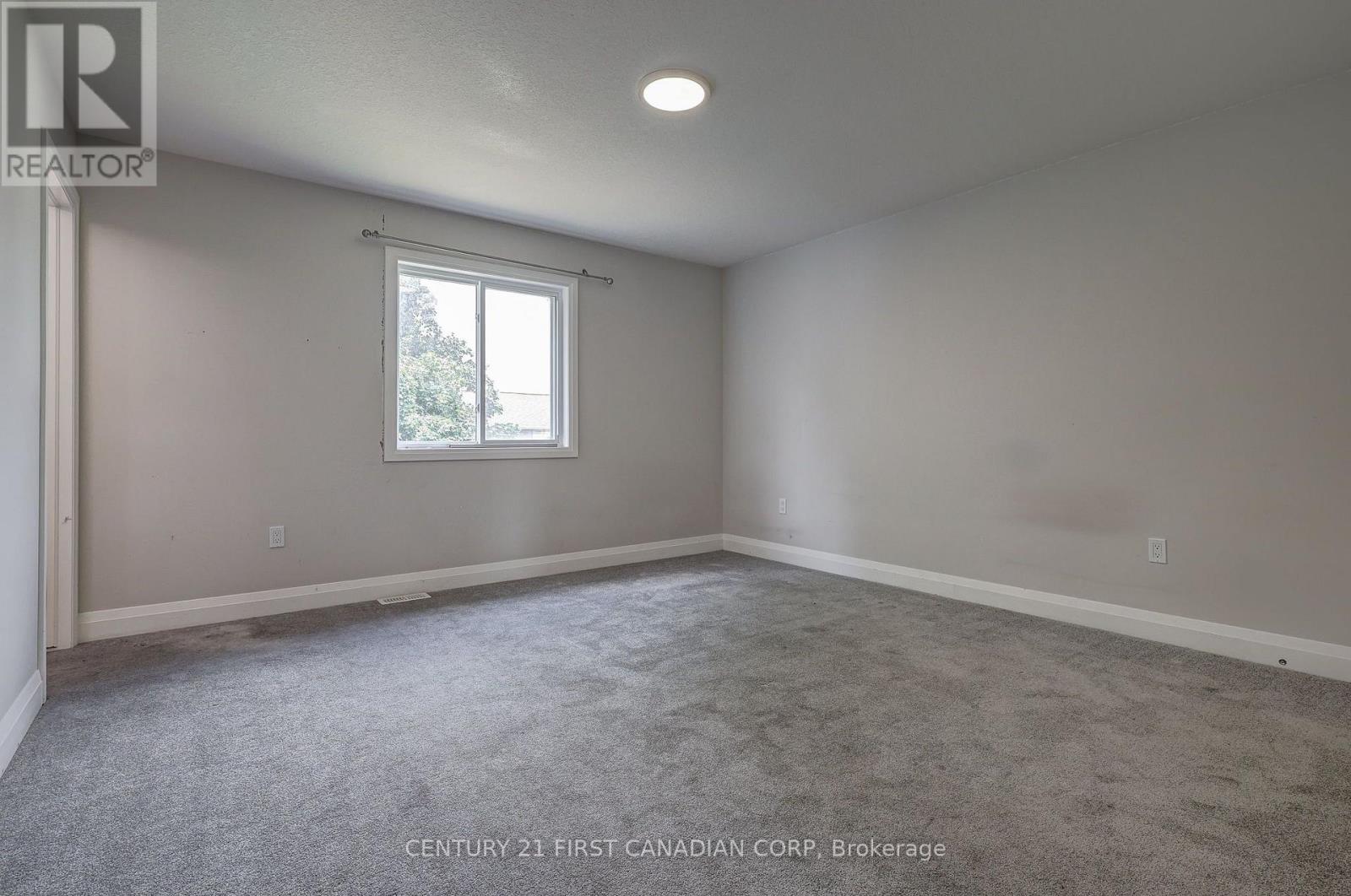 127 MARCONI COURT - Image 45