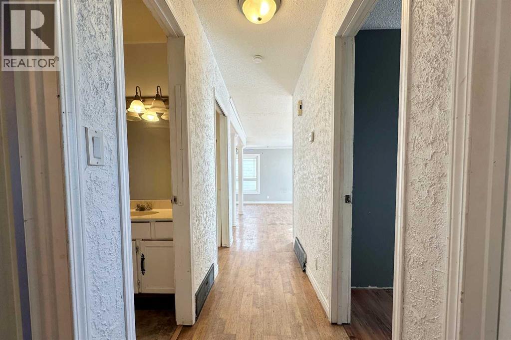 6 Hillside Avenue - 24