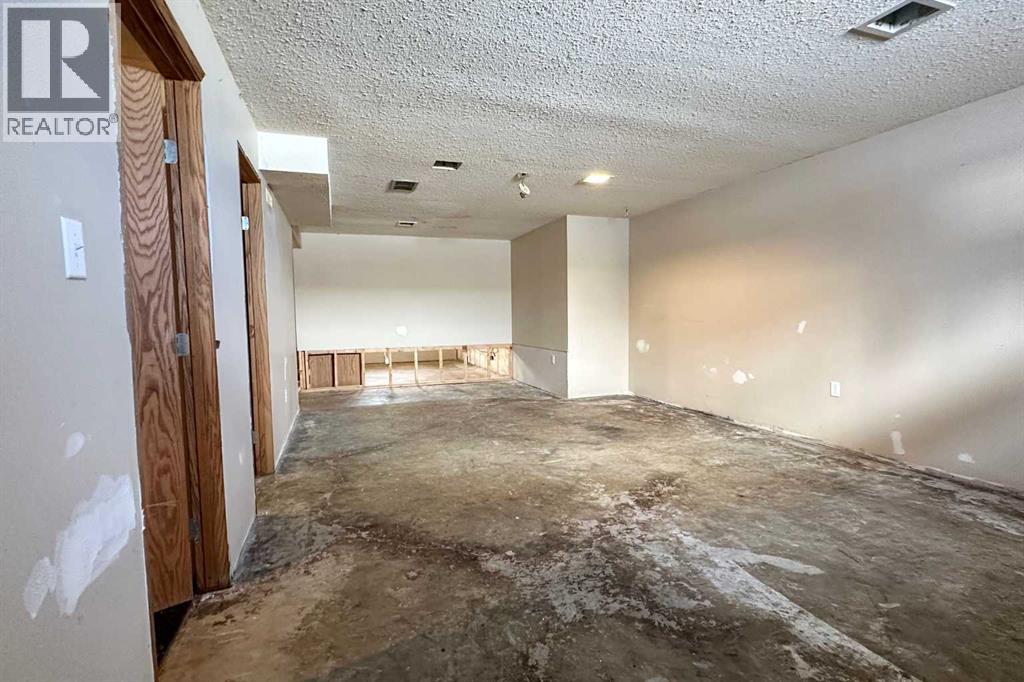 6 Hillside Avenue - 35