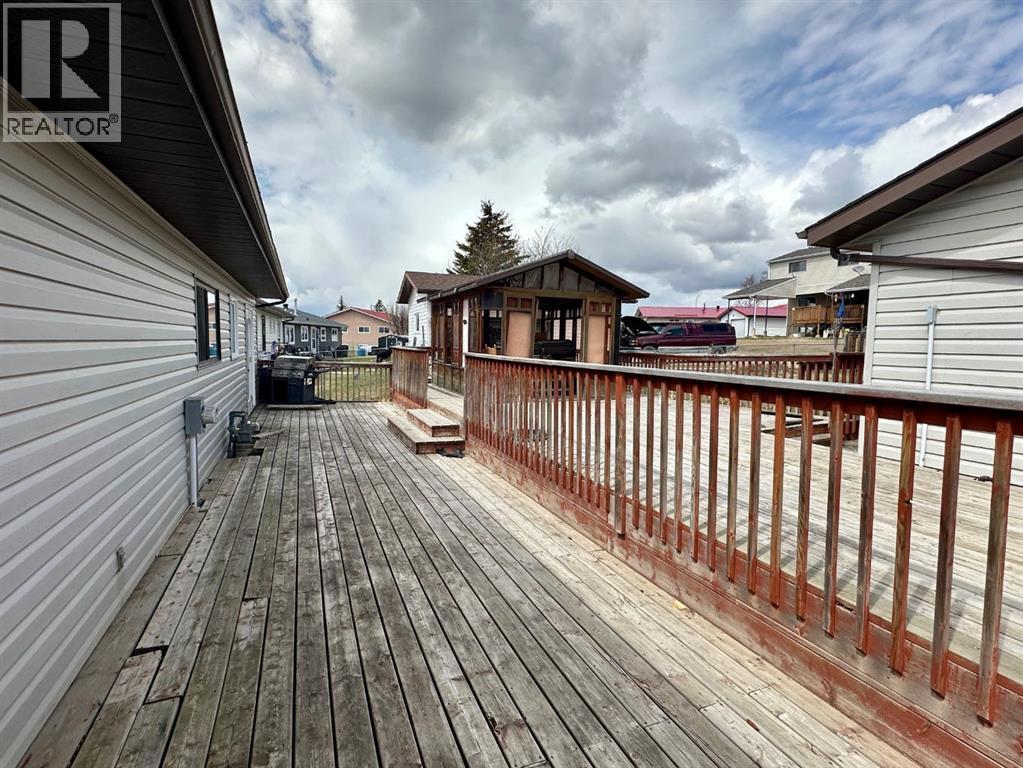 6 Hillside Avenue - 37