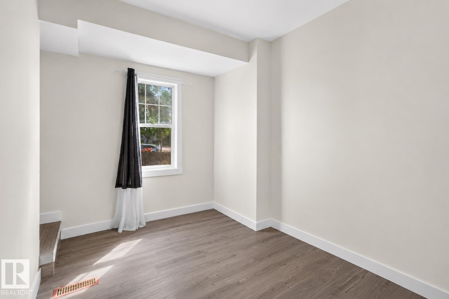 9124 119 AV NW, Alberta Avenue, Edmonton photo 3
