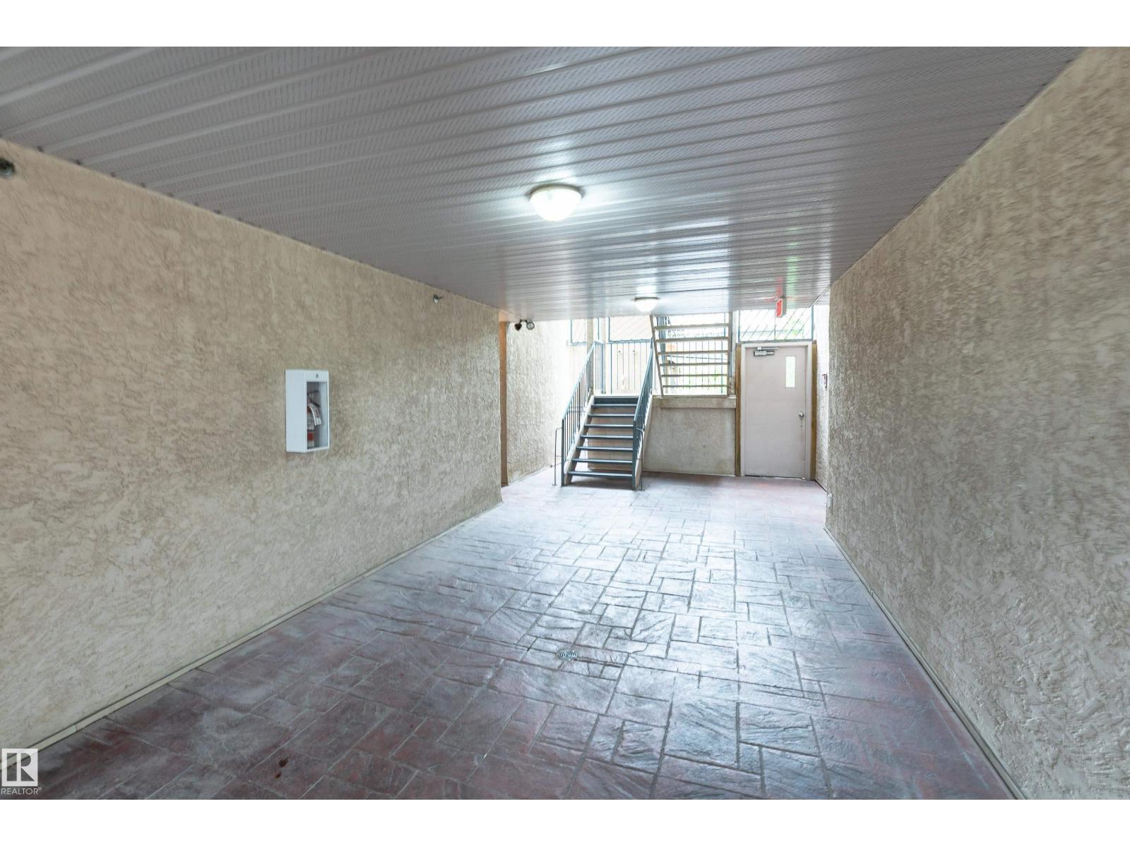 #301 8108 109 ST NW - 19