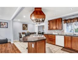 18240 64 Avenue, Surrey, BC V3S8A7 Photo 9