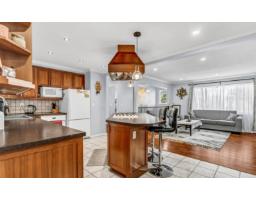 18240 64 Avenue, Surrey, BC V3S8A7 Photo 8