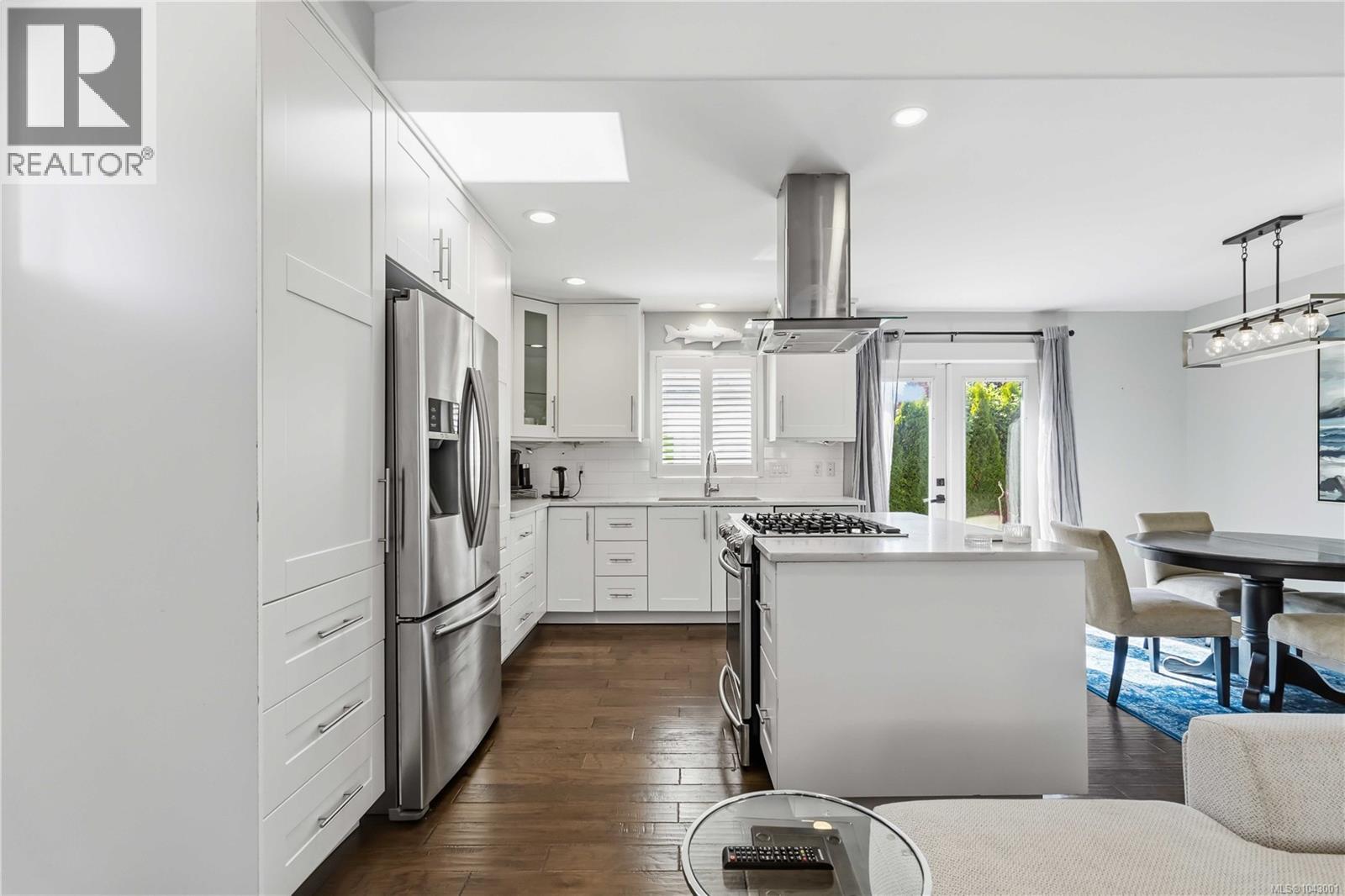 2508 Shakespeare St - 11