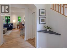 8 1880 Chandler Ave, Victoria, BC V8S1N8 Photo 17