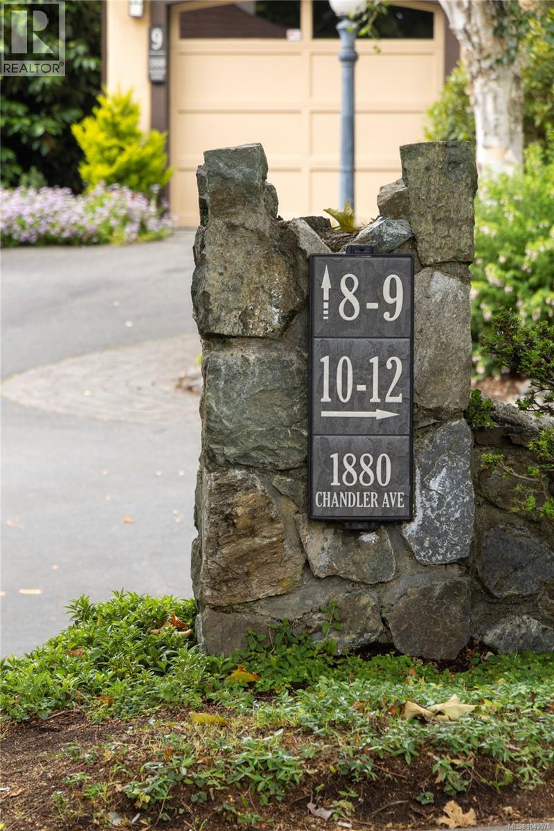 #8 1880 Chandler Ave - 33
