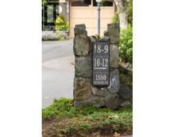 8 1880 Chandler Ave, Victoria, BC V8S1N8 Photo 33