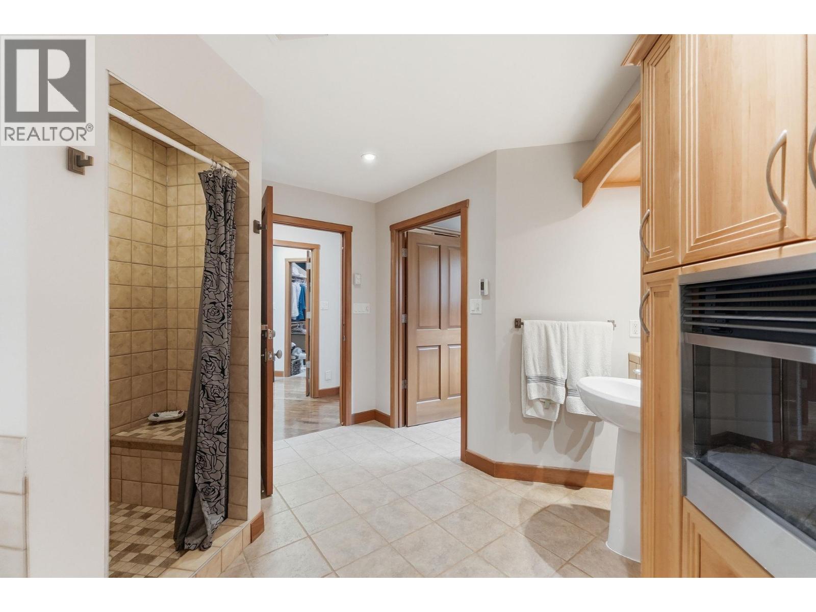 #168 1675 PENTICTON Avenue - 36