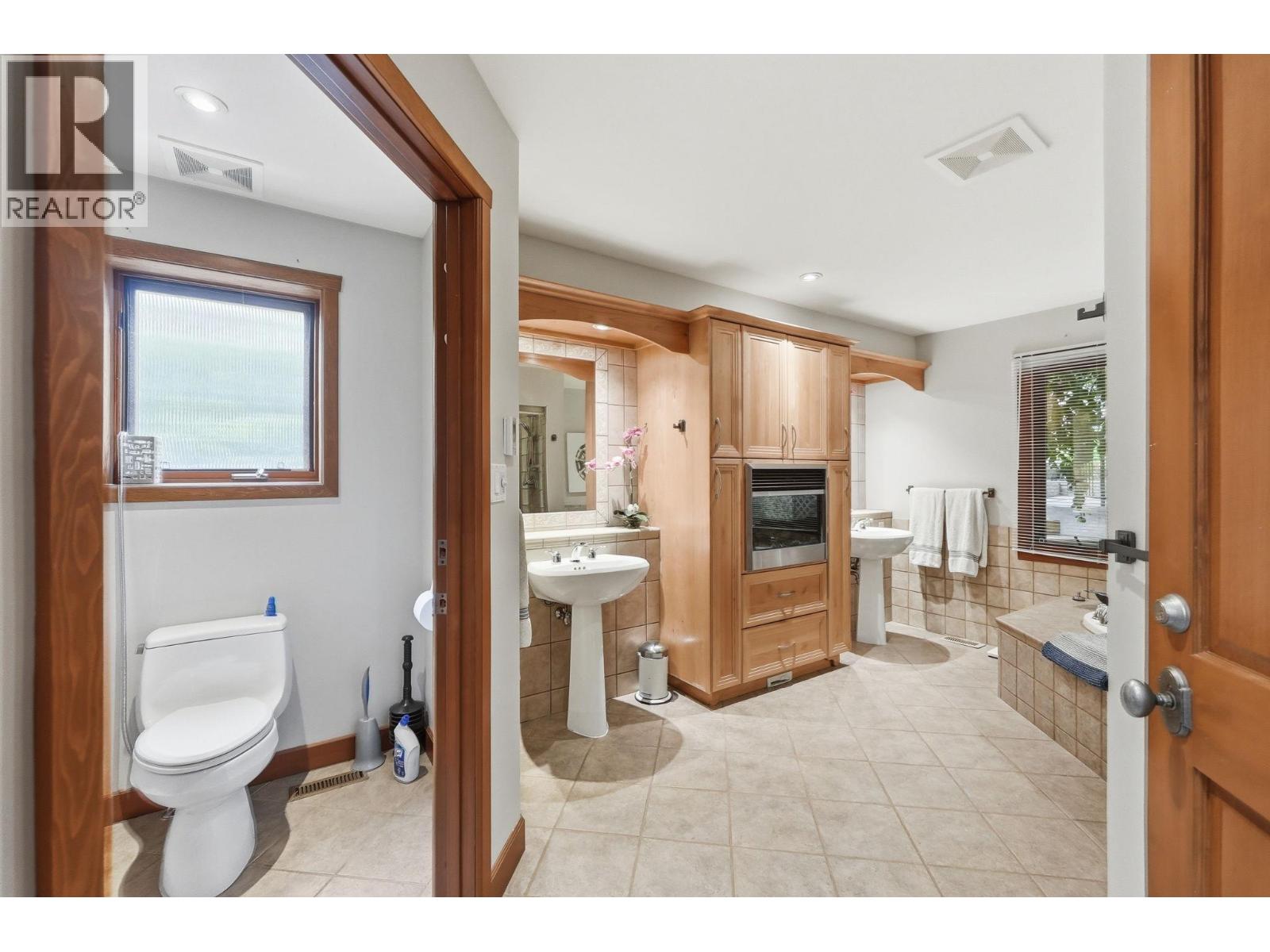 #168 1675 PENTICTON Avenue - 31