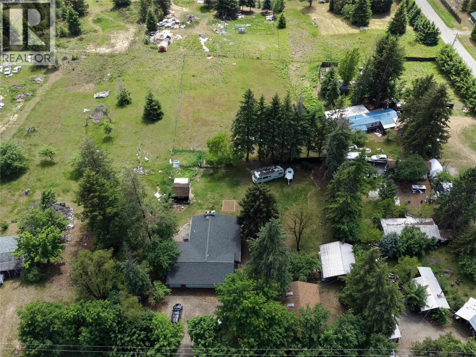 3718 Krestova Road - 45