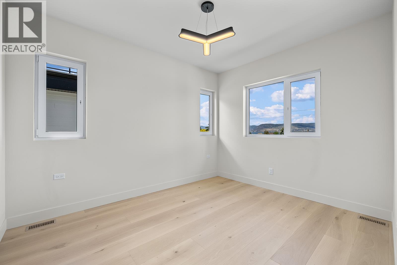 #1 4495 Walker Road - 15