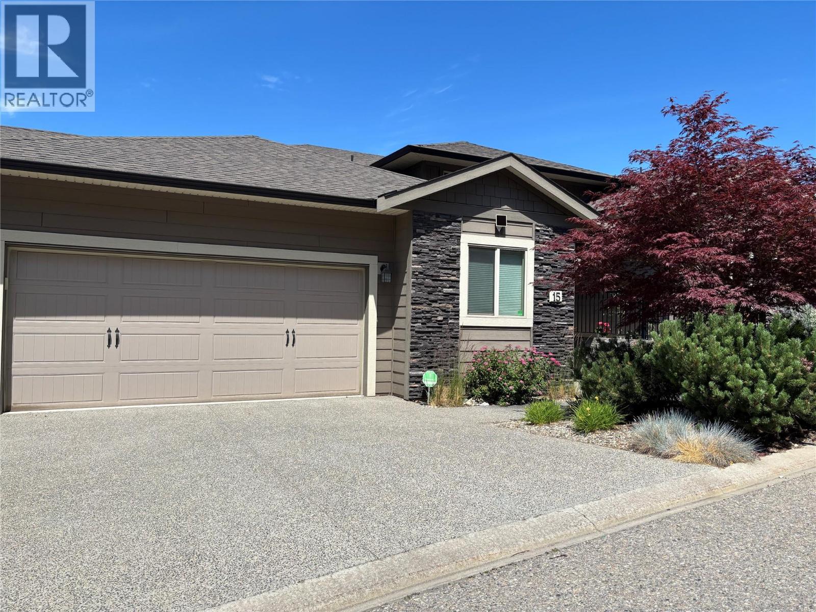 1040 Mt Revelstoke Place Unit# 15