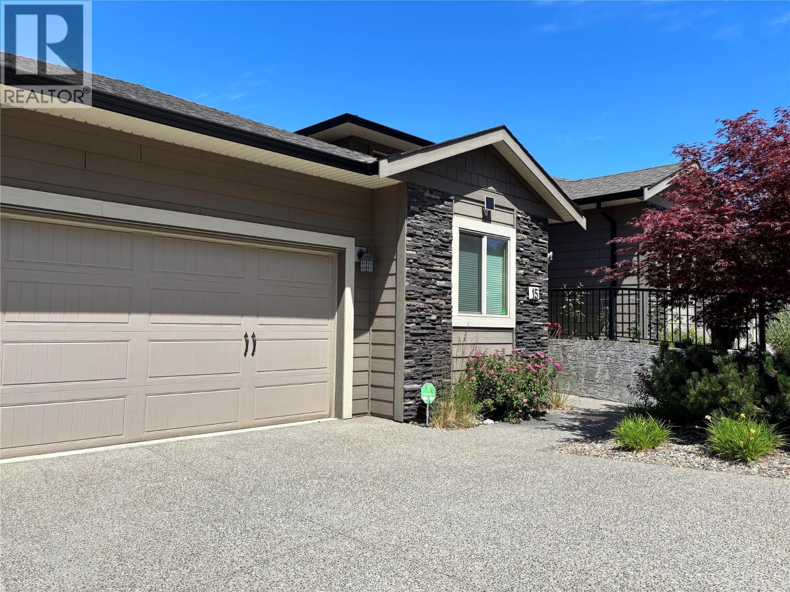 #15 1040 Mt Revelstoke Place - 29