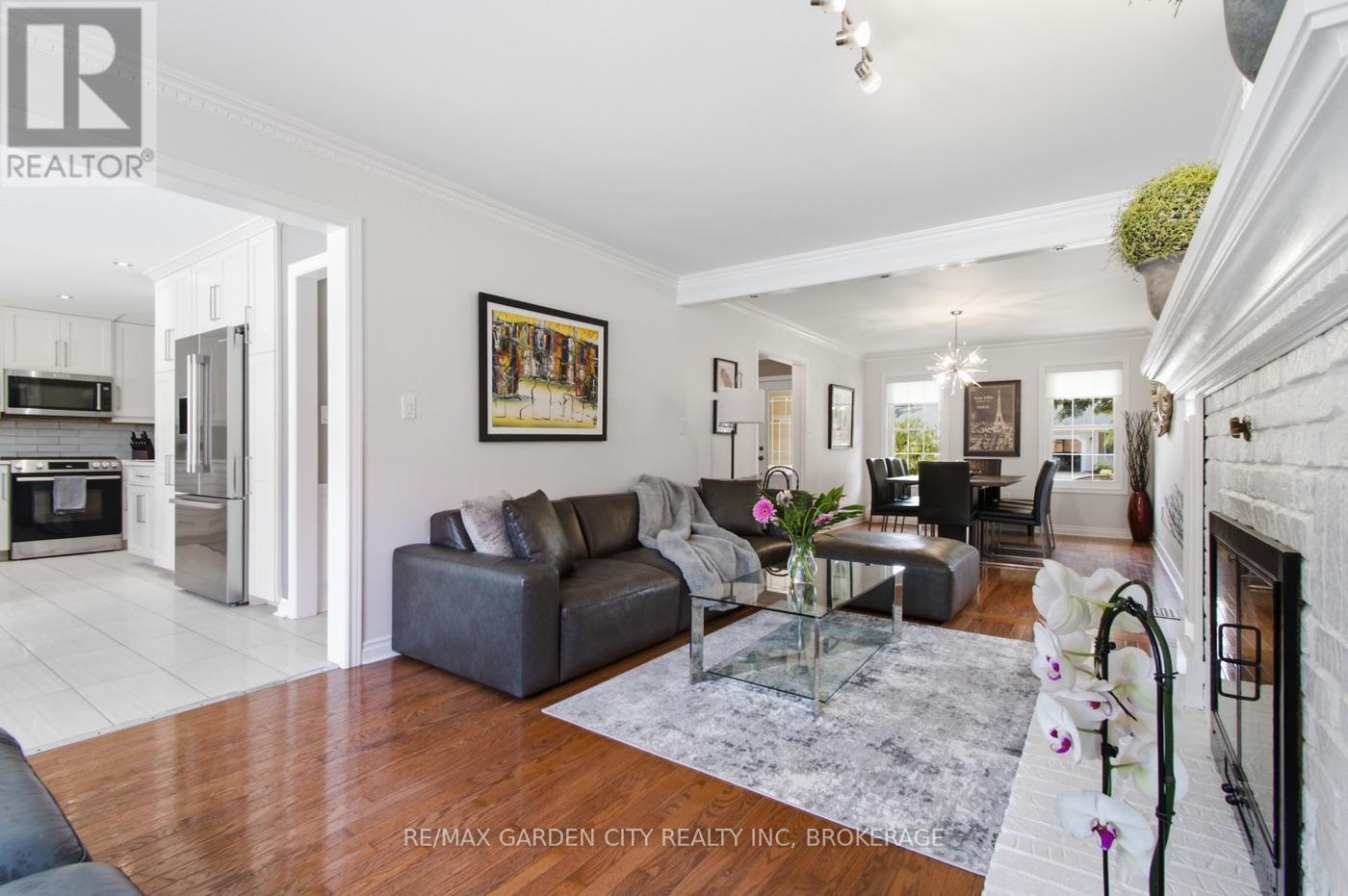 73 WEST FARMINGTON DRIVE - 11