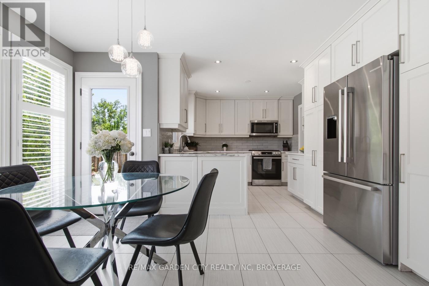 73 WEST FARMINGTON DRIVE - 17