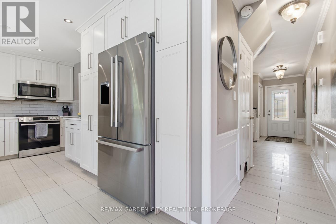 73 WEST FARMINGTON DRIVE - 20