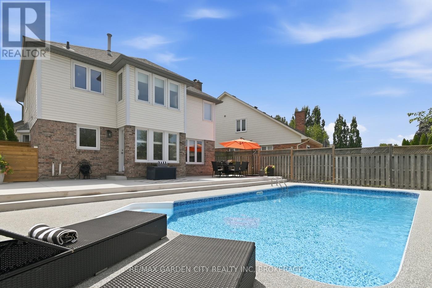 73 WEST FARMINGTON DRIVE - 39