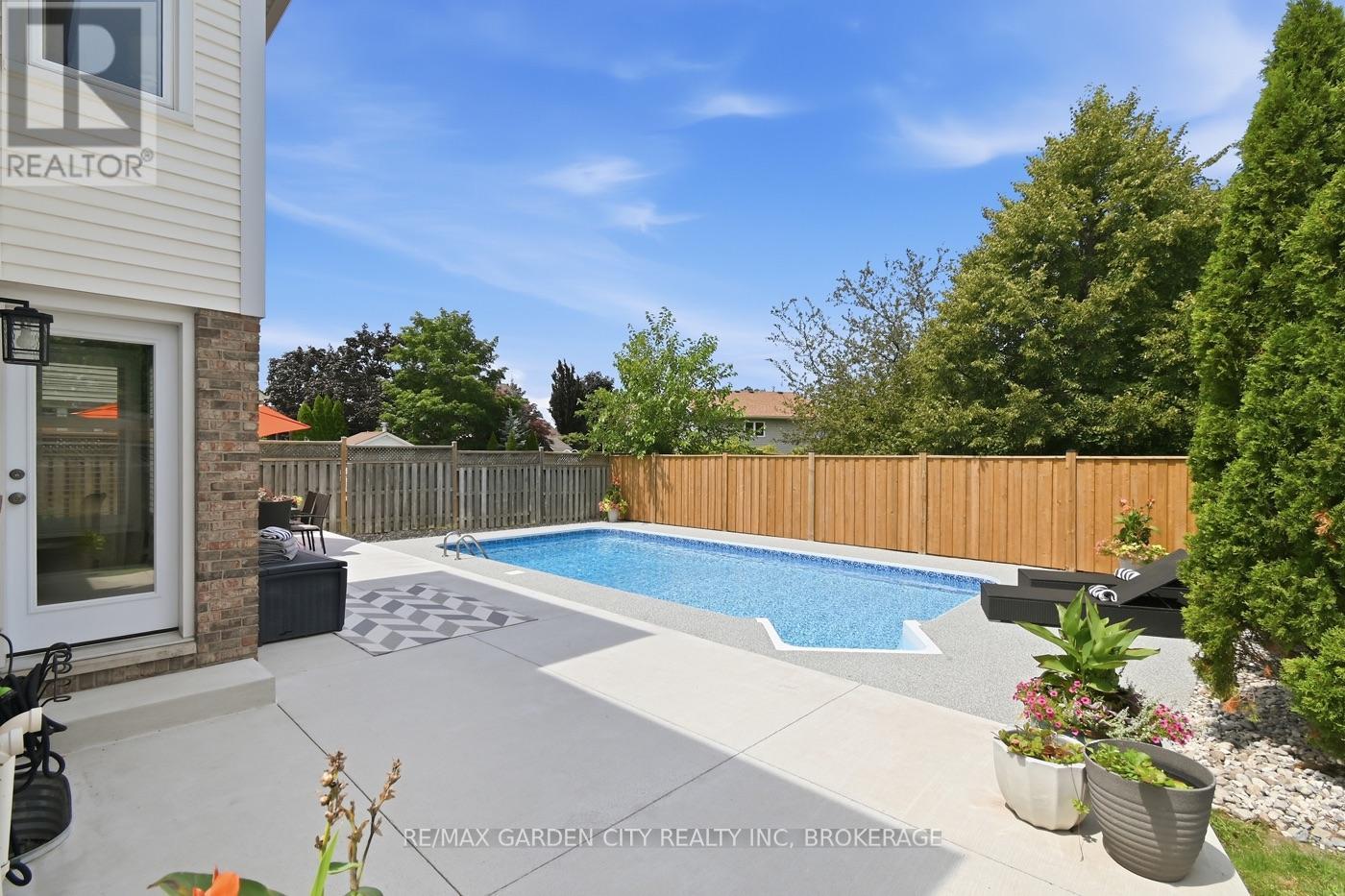 73 WEST FARMINGTON DRIVE - 41